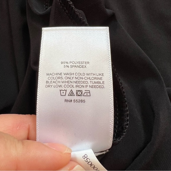 Express, off the shoulder dress, size small. - Picture 9 of 9